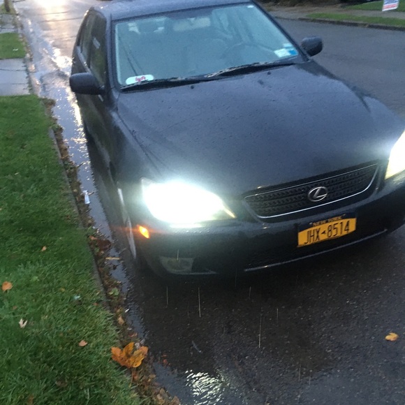 Clean - Picture 3 of 5